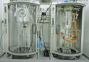 PolyTarget uses a variety of Buchi pressure reactors 