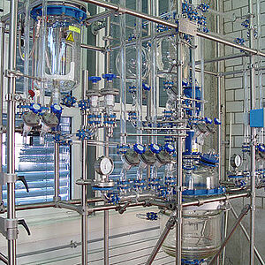 50 liter glass pilot reactor with overhead