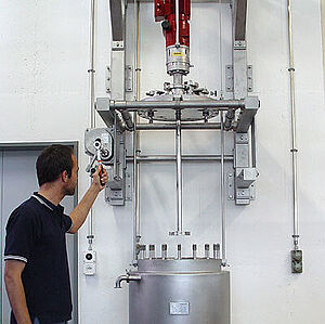 100 liter, 60 bar hydrogenation reactor, Hastelloy®, cGMP