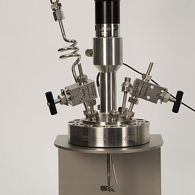 novoclave high pressure reactor – reactor upper part on optional stand