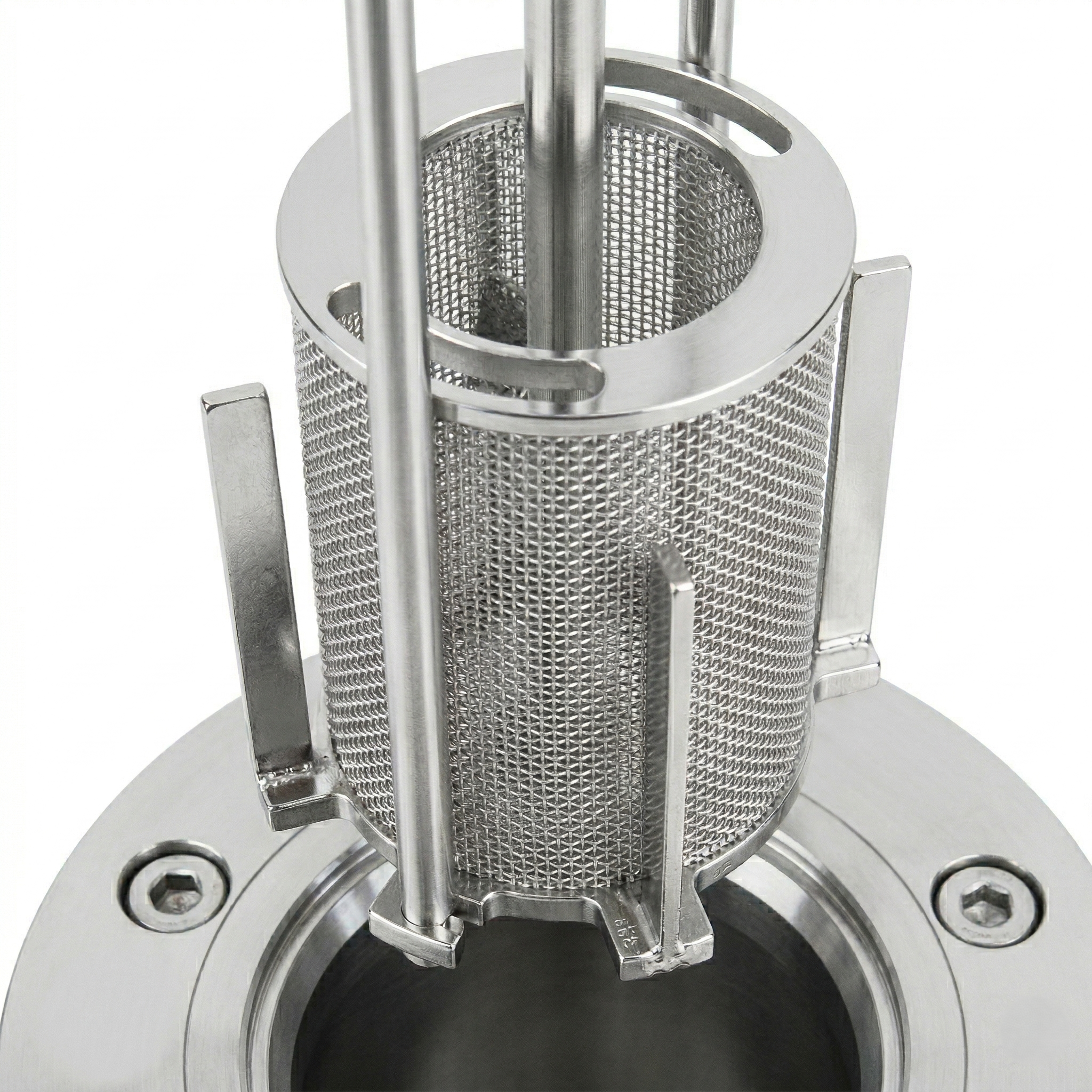 Robinson-Mahoney baskets: A proven design for kinetic studies, providing radial flow through the catalyst bed for precisely controlled contact conditions.
